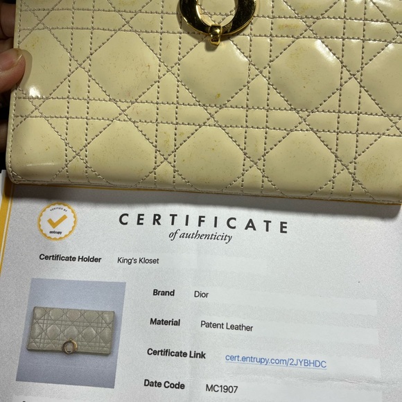 CHRISTIAN DIOR BEIGE PATENT LEATHER CONTINENTAL WALLET - Picture 15 of 15